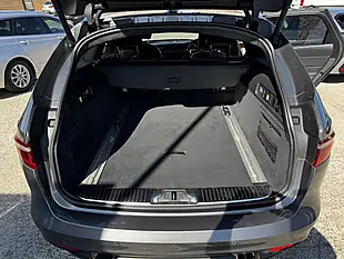 Used 2018 Jaguar Xf Portfolio Sportbrake Corris Grey Met - Interior and Exterior details 9