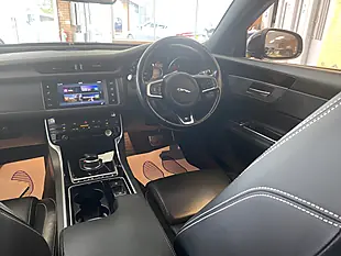 Used 2018 Jaguar Xf R-Sport Assured Black - Interior and Exterior details 10