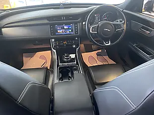 Used 2018 Jaguar Xf R-Sport Assured Black - Interior and Exterior details 11