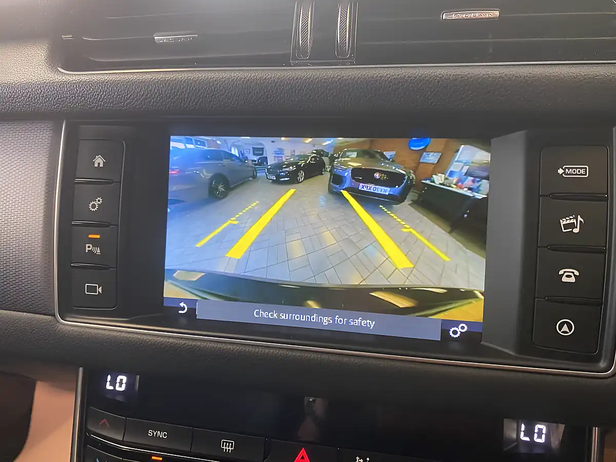 Used 2018 Jaguar Xf R-Sport Assured Black - Interior and Exterior details 15