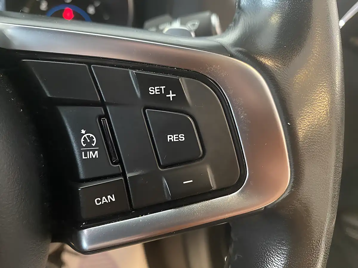 Used 2018 Jaguar Xf R-Sport Assured Black - Interior and Exterior details 18
