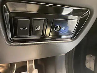 Used 2018 Jaguar Xf R-Sport Assured Black - Interior and Exterior details 19