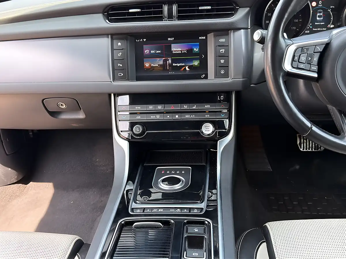 Used 2018 Jaguar Xf R-Sport Blue - Interior and Exterior details 11