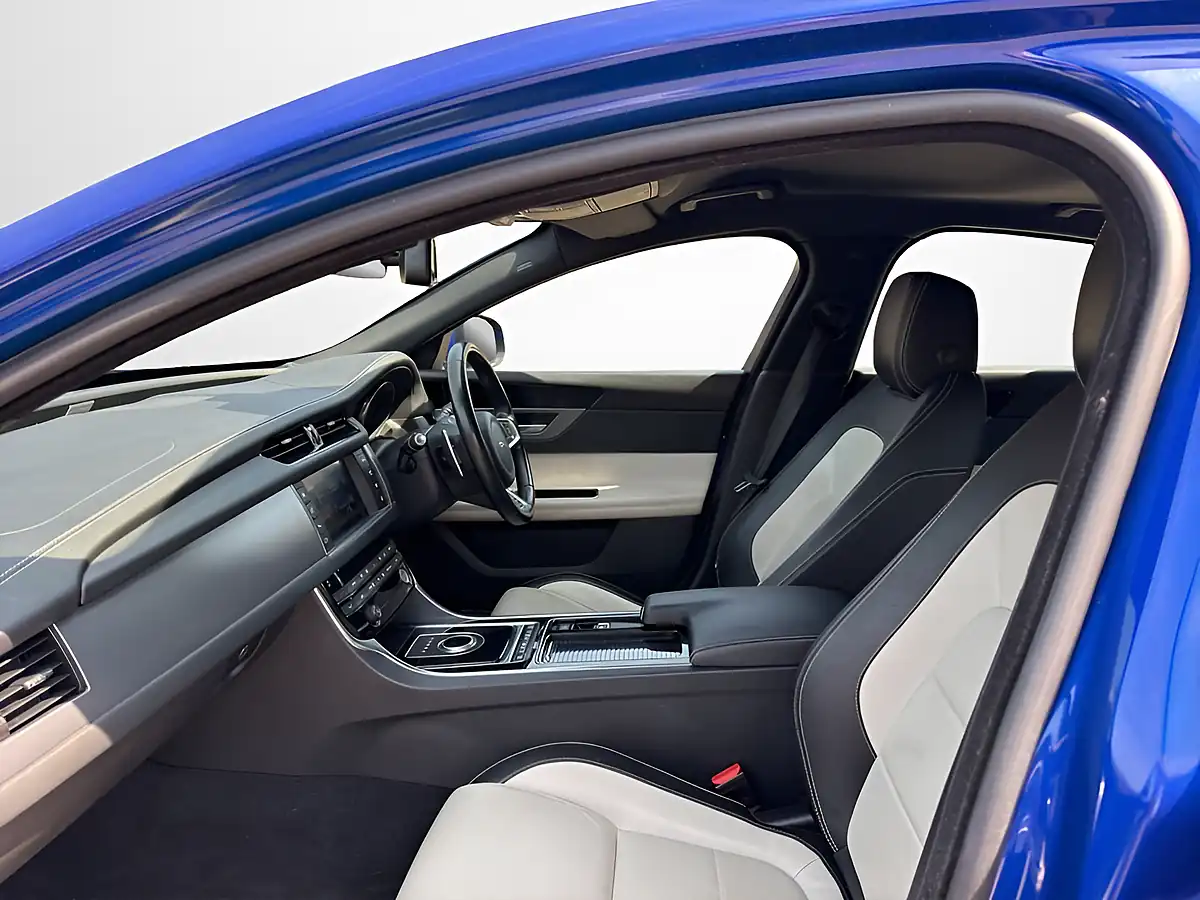Used 2018 Jaguar Xf R-Sport Blue - Interior and Exterior details 12