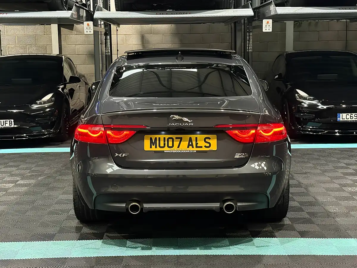 Used 2018 Jaguar Xf R-Sport Grey - Interior and Exterior details 8