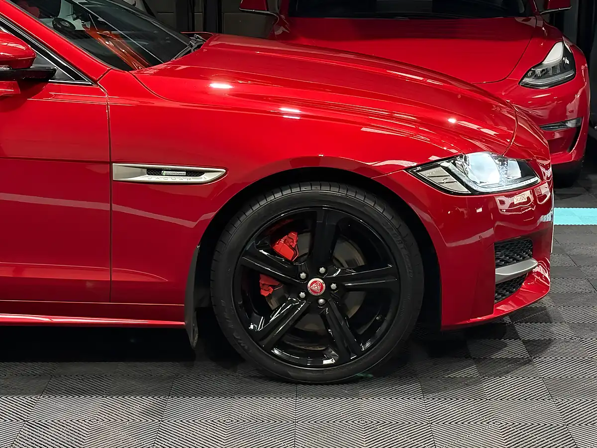 Used 2018 Jaguar Xf R-Sport Red - Interior and Exterior details 15