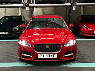 Used 2018 Jaguar Xf R-Sport Red - Interior and Exterior details 4