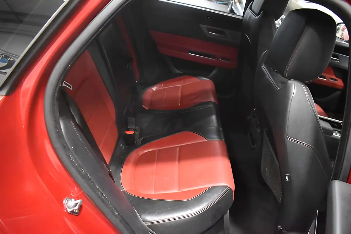 Used 2018 Jaguar Xf R-Sport Red - Interior and Exterior details 11