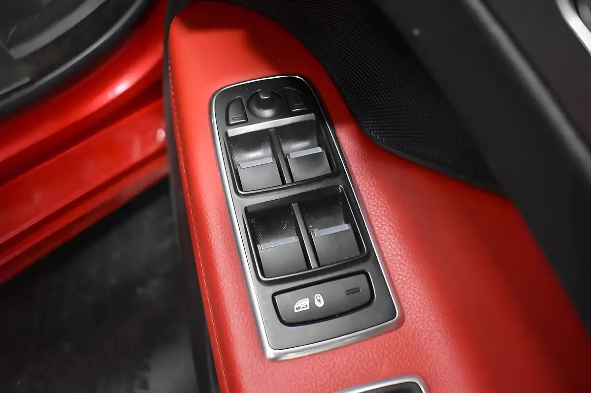 Used 2018 Jaguar Xf R-Sport Red - Interior and Exterior details 19