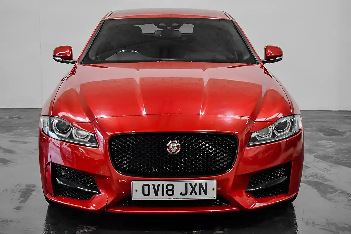Used 2018 Jaguar Xf R-Sport Red - Interior and Exterior details 4