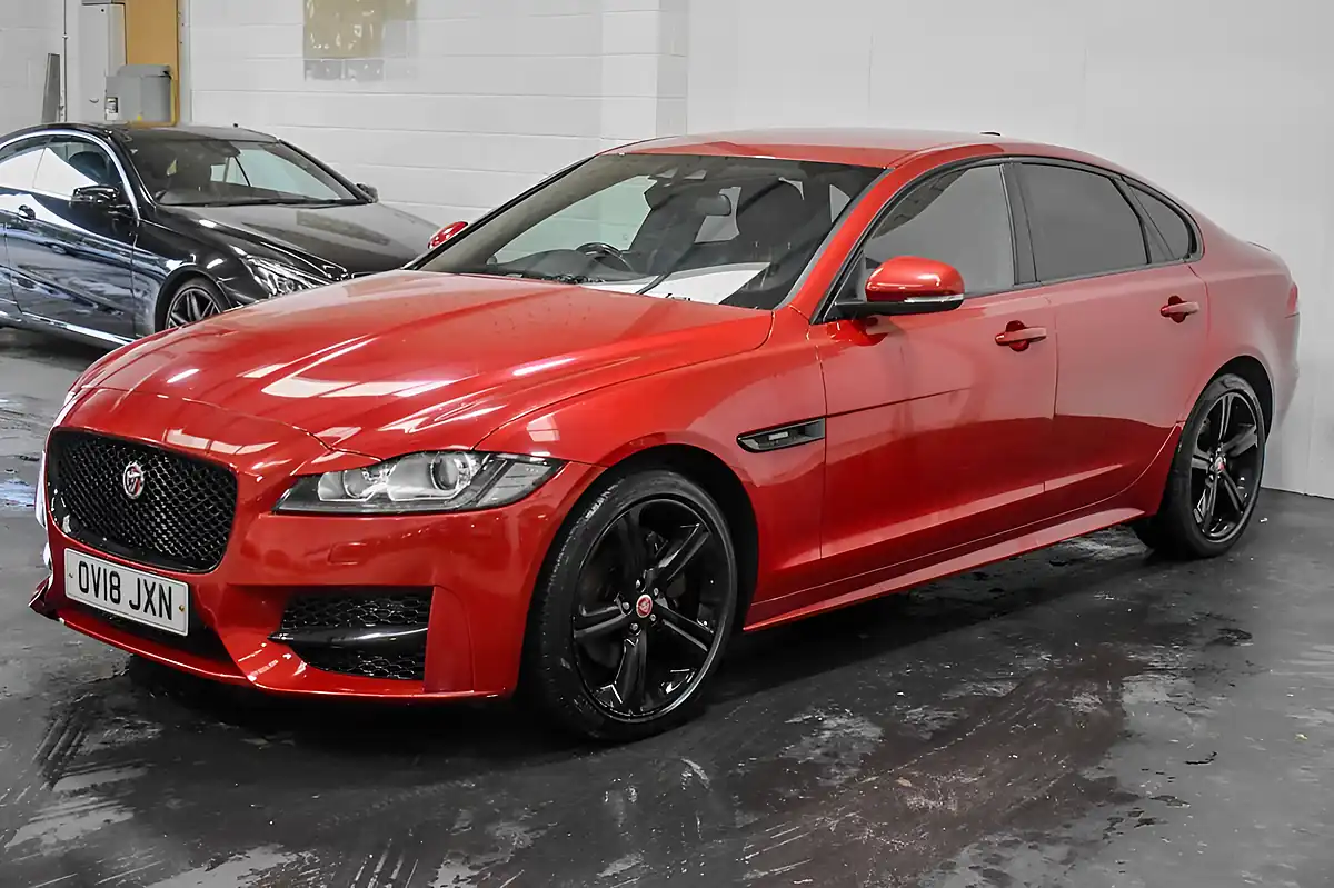 Used 2018 Jaguar Xf R-Sport Red - Interior and Exterior details 5