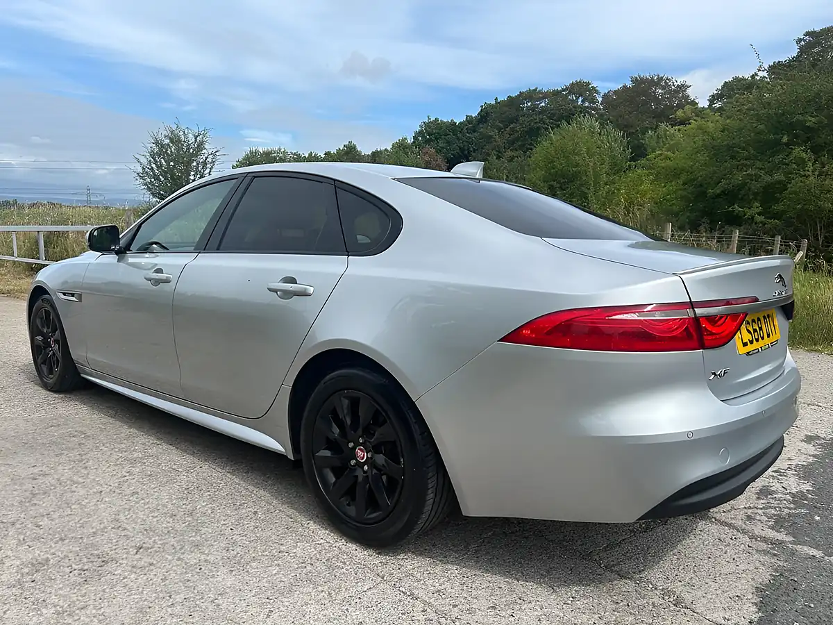 Used 2018 Jaguar Xf R-Sport Silver - Interior and Exterior details 10
