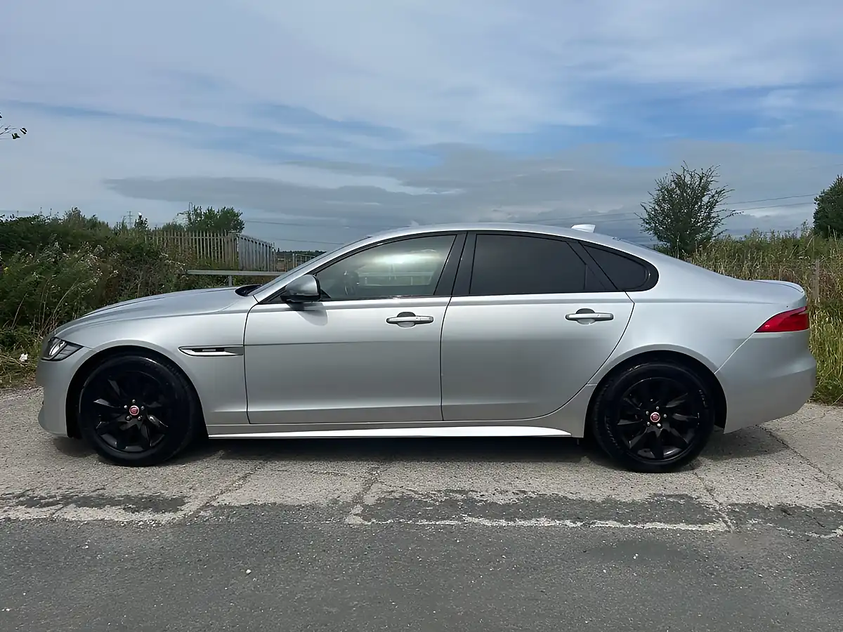 Used 2018 Jaguar Xf R-Sport Silver - Interior and Exterior details 5
