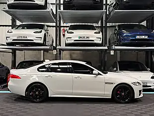 Used 2018 Jaguar Xf R-Sport White - Interior and Exterior details 10