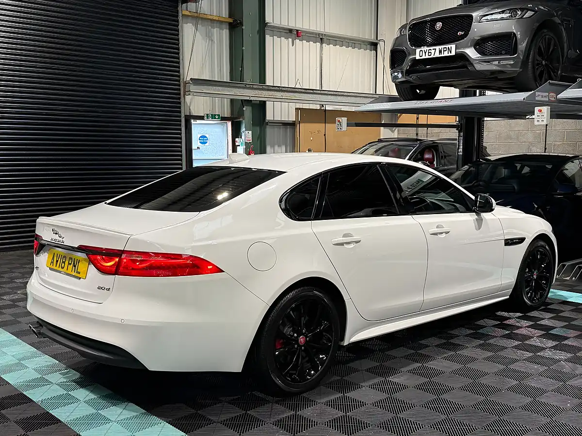 Used 2018 Jaguar Xf R-Sport White - Interior and Exterior details 9