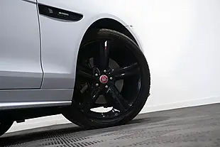 Used 2018 Jaguar Xf R-Sport Yulong White - Interior and Exterior details 13