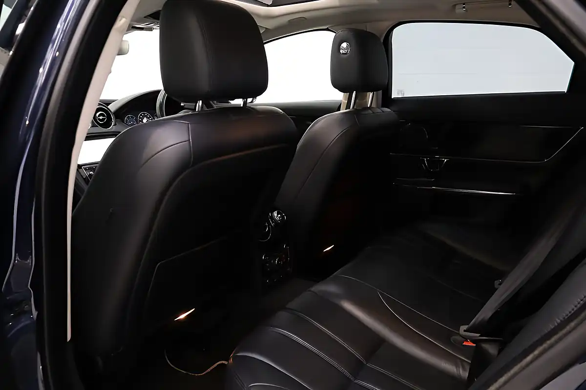 Used 2018 Jaguar Xj Luxury Blue - Interior and Exterior details 11