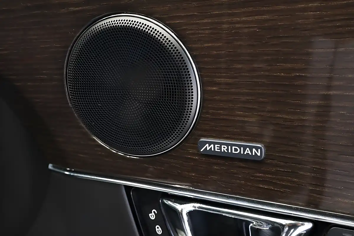 Used 2018 Jaguar Xj Luxury Blue - Interior and Exterior details 13