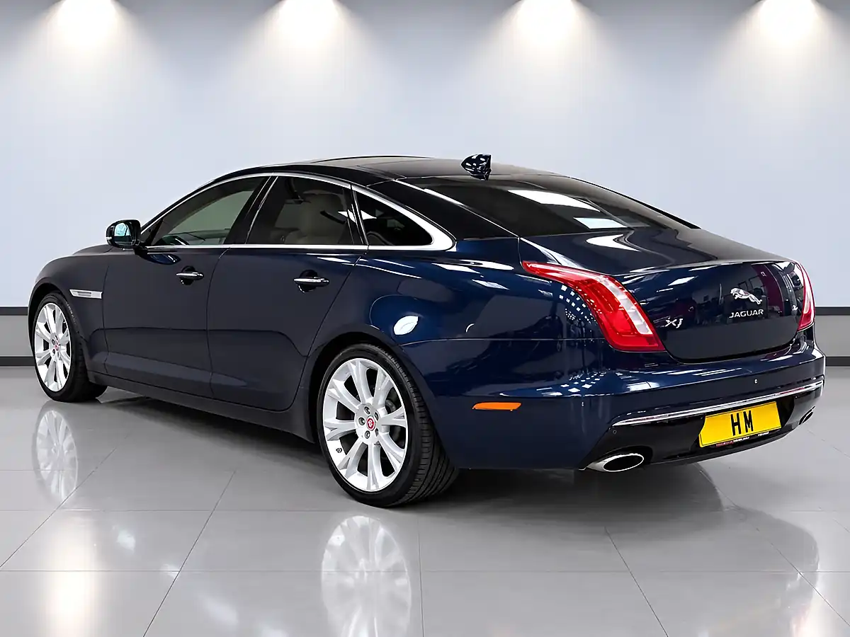 Used 2018 Jaguar Xj Portfolio Blue - Interior and Exterior details 4
