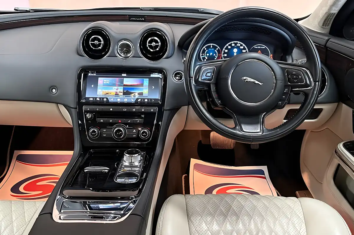 Used 2018 Jaguar Xj Portfolio Blue - Interior and Exterior details 6