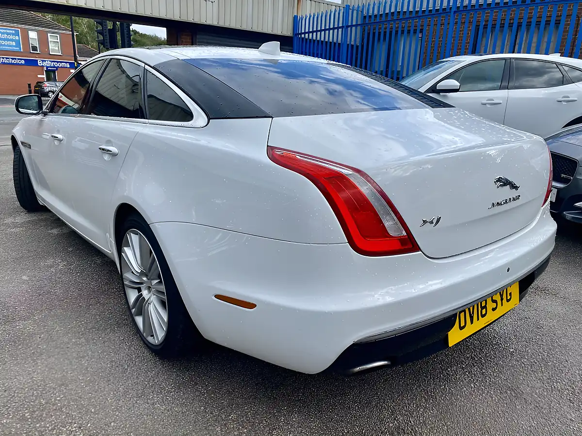 Used 2018 Jaguar Xj Premium Luxury White - Interior and Exterior details 6