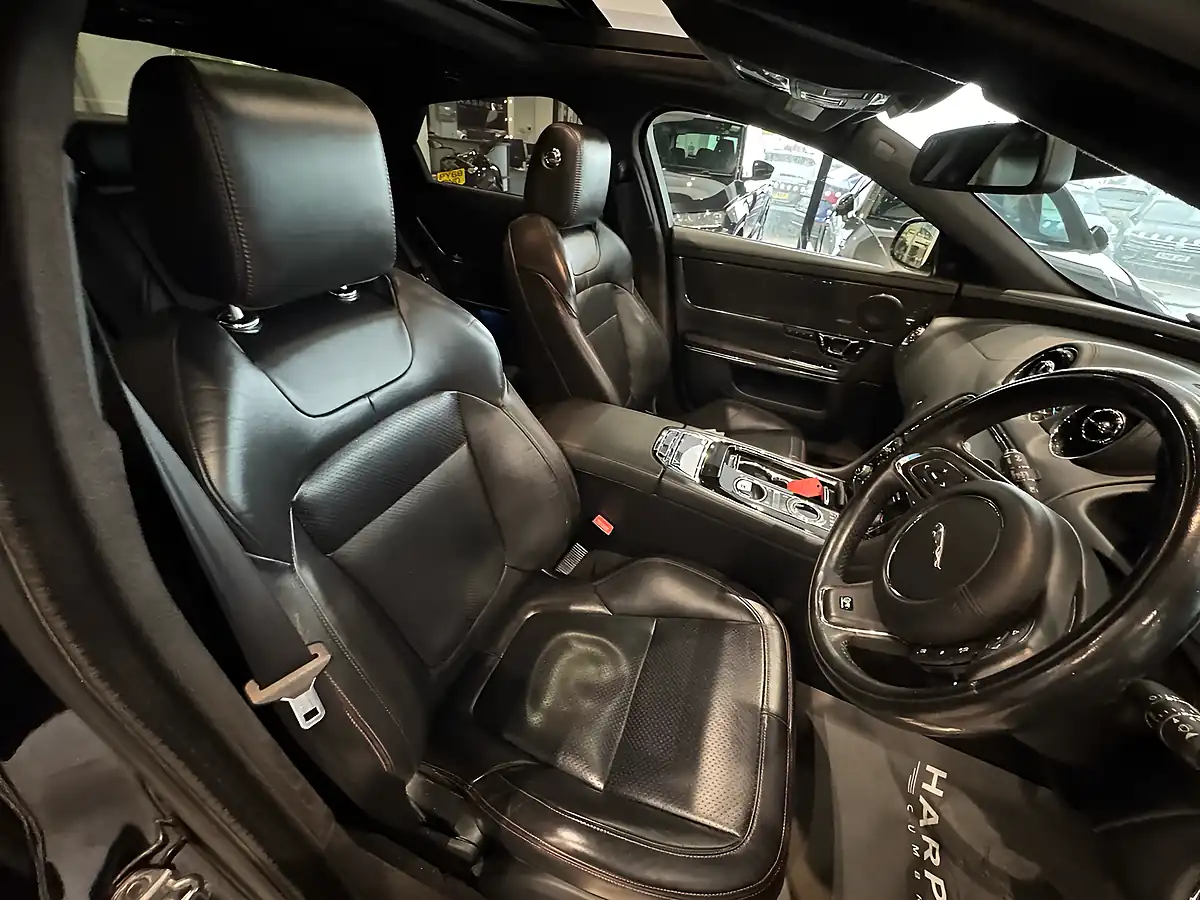 Used 2018 Jaguar Xj R-Sport Black - Interior and Exterior details 10