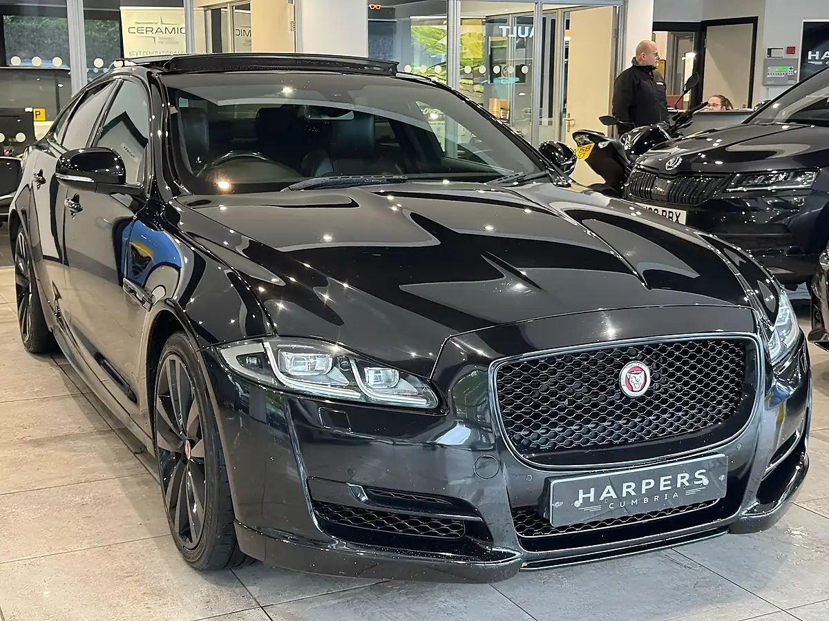 Used 2018 Jaguar Xj R-Sport Black - Interior and Exterior details 13