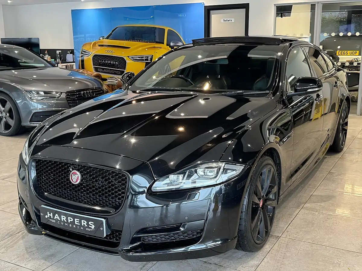 Used 2018 Jaguar Xj R-Sport Black - Interior and Exterior details 14
