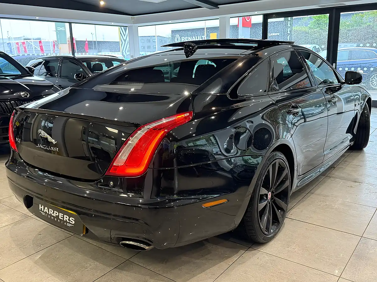Used 2018 Jaguar Xj R-Sport Black - Interior and Exterior details 2