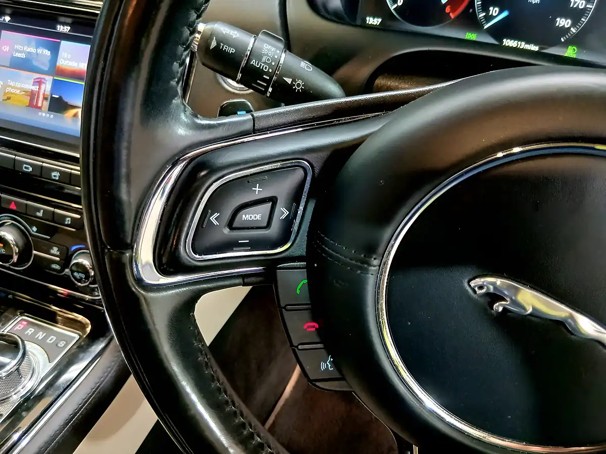 Used 2018 Jaguar Xj R-Sport Grey - Interior and Exterior details 12