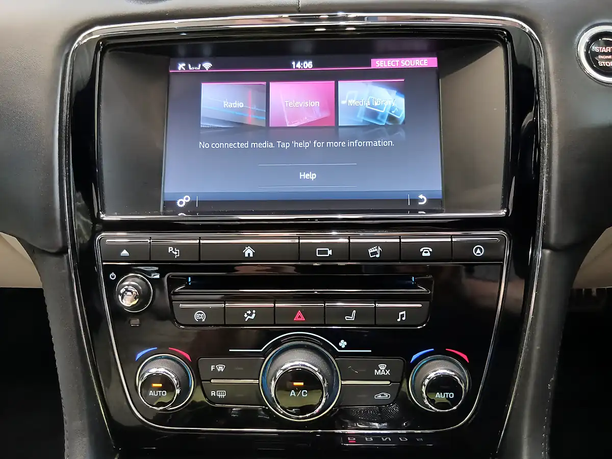 Used 2018 Jaguar Xj R-Sport Grey - Interior and Exterior details 14