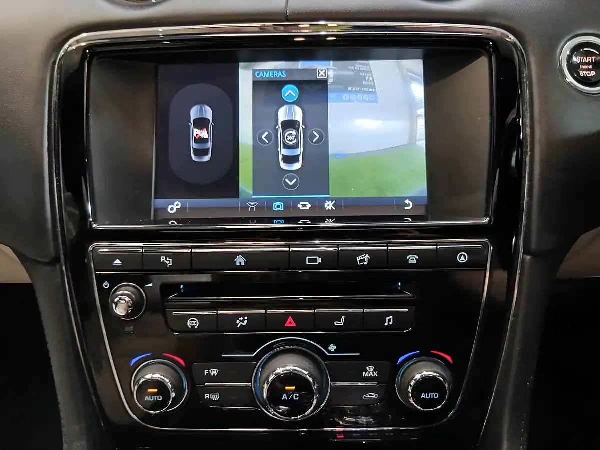 Used 2018 Jaguar Xj R-Sport Grey - Interior and Exterior details 15