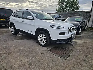 Used 2018 Jeep Cherokee Longitude White - Interior and Exterior details 3