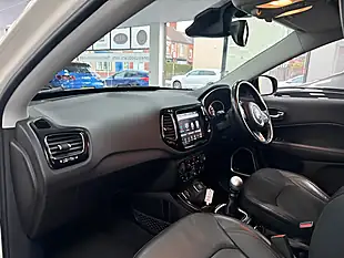 Used 2018 Jeep Compass Limited White - Interior and Exterior details 11