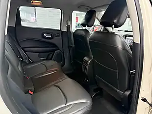 Used 2018 Jeep Compass Limited White - Interior and Exterior details 4