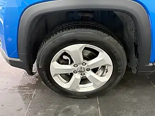 Used 2018 Jeep Compass Longitude Blue - Interior and Exterior details 12