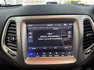 Used 2018 Jeep Compass Longitude Blue - Interior and Exterior details 16