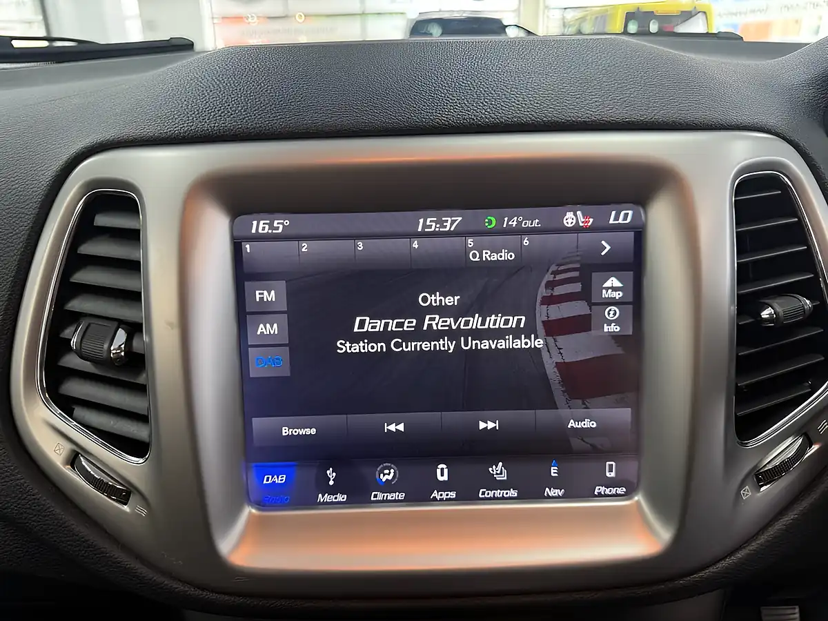 Used 2018 Jeep Compass Longitude Blue - Interior and Exterior details 16