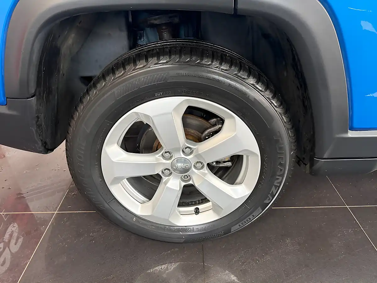 Used 2018 Jeep Compass Longitude Blue - Interior and Exterior details 3