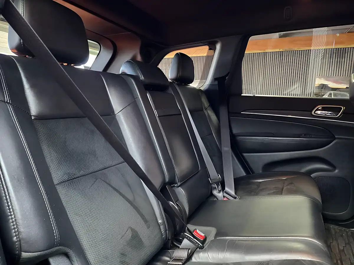 Used 2018 Jeep Grand Cherokee Night Eagle Grey - Interior and Exterior details 12