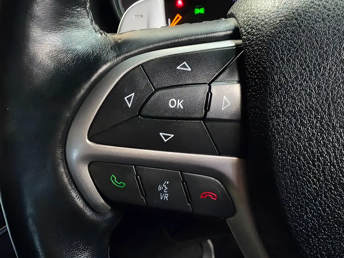 Used 2018 Jeep Grand Cherokee Night Eagle Grey - Interior and Exterior details 15
