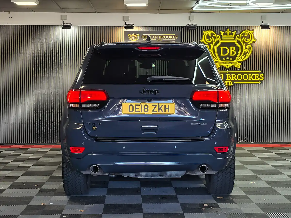 Used 2018 Jeep Grand Cherokee Night Eagle Grey - Interior and Exterior details 4