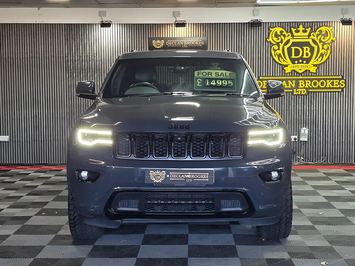 Used 2018 Jeep Grand Cherokee Night Eagle Grey - Interior and Exterior details 8