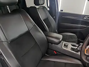 Used 2018 Jeep Grand Cherokee White - Interior and Exterior details 11
