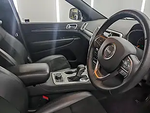Used 2018 Jeep Grand Cherokee White - Interior and Exterior details 12