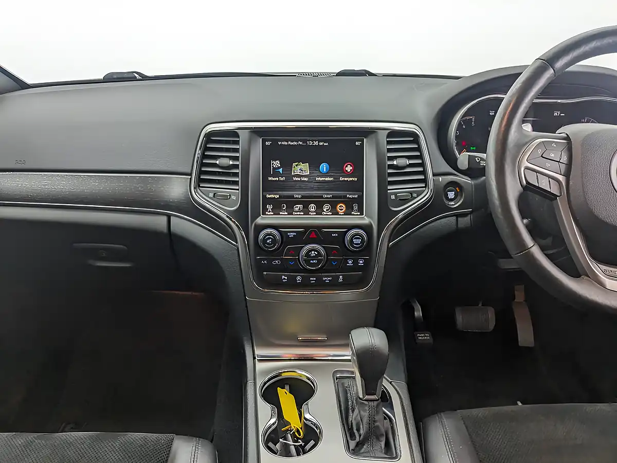 Used 2018 Jeep Grand Cherokee White - Interior and Exterior details 16
