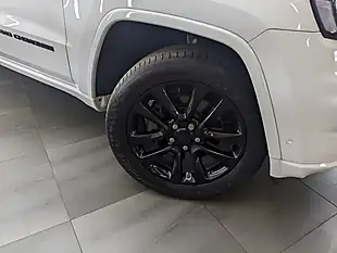 Used 2018 Jeep Grand Cherokee White - Interior and Exterior details 2