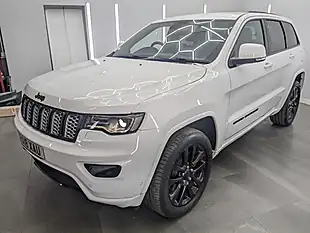 Used 2018 Jeep Grand Cherokee White - Interior and Exterior details 5