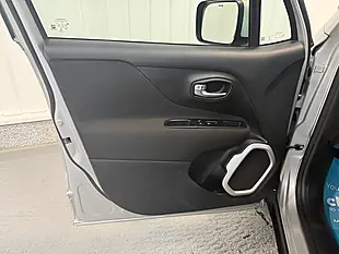 Used 2018 Jeep Renegade Longitude Glacier - Interior and Exterior details 13
