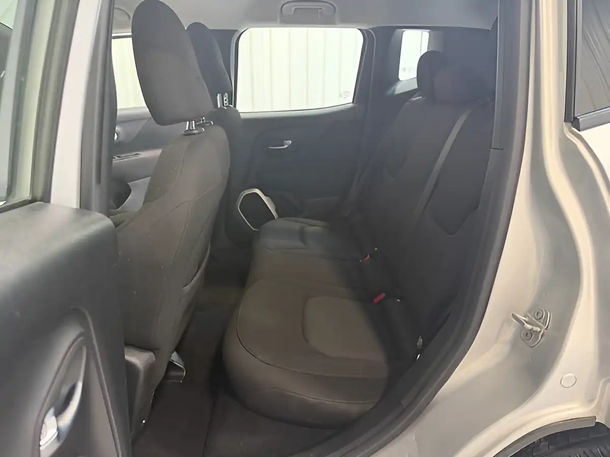 Used 2018 Jeep Renegade Longitude Glacier - Interior and Exterior details 14